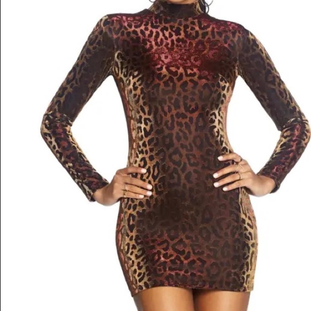 COSMOPOLITAN DRESS THE POPULATION (Nordstrom). Gold Metallic, Leopard Body-Con.